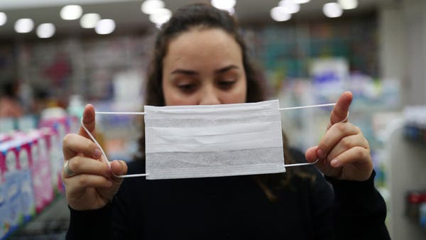 تجنبوها.. أخطاء نرتكبها أثناء ارتداء الكمامة للوقاية من كورونا