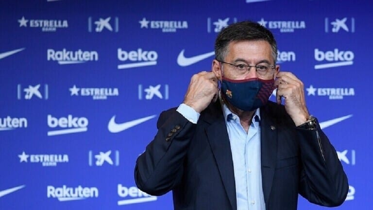 بعد طلب سحب الثقة.. رئيس نادي برشلونة يعلن موقفه من الاستقالة