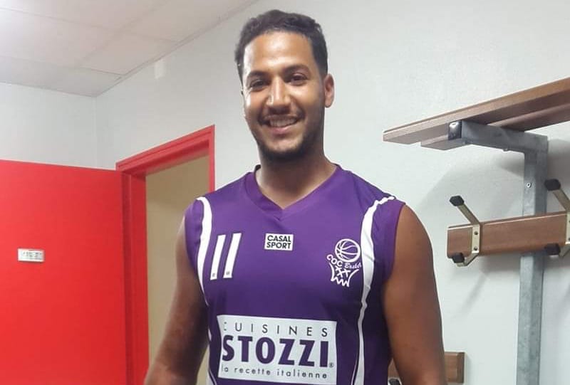 الباسكيط.. لاعب مغربي مستعد لحمل القميص الوطني وتحمل جميع مصاريف تنقله  