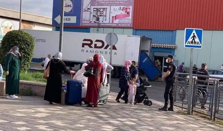 كوفيد-19.. إصابة 17 من أصل 200 عائد من مليلية المحتلة والسلطات تحجرهم بفندق بالناظور