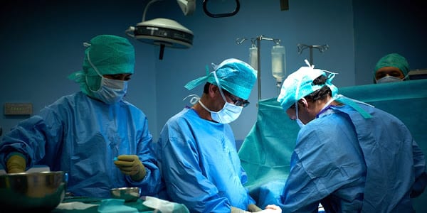 فاس: إجراء عملية دقيقة لعلاج تشوه خلقي في القلب