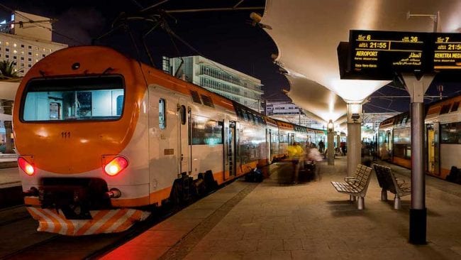 “خدمة القرب”. قناة جديدة يطلقها الـONCF لاقتناء تذاكر القطار بمختلف أحياء المدن