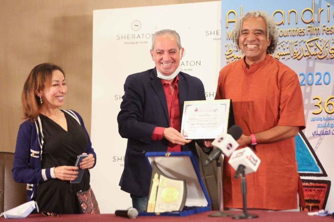 تكريم المخرج المغربي داود ولاد السيد بمهرجان الإسكندرية السينمائي