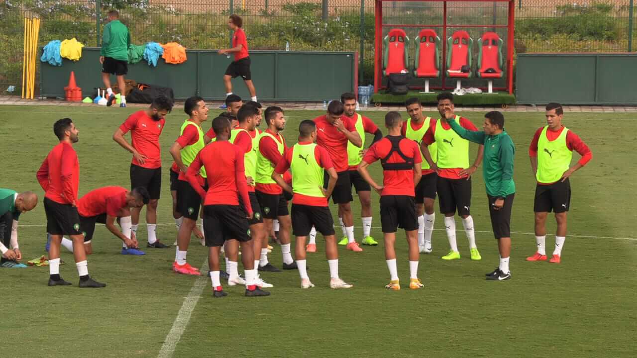 كورونا تصيب لاعبين من المنتخب المغربي للمحليين