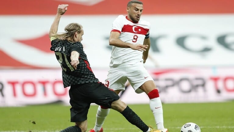 لهذا السبب.. لعب مدافع كرواتيا أمام تركيا مصابا بكورونا