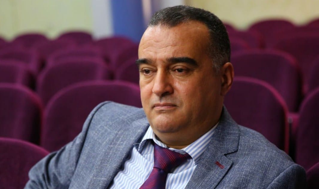 التايب يكتب: رغم ضغط الجائحة.. لنبقي الأمل بغد أجمل