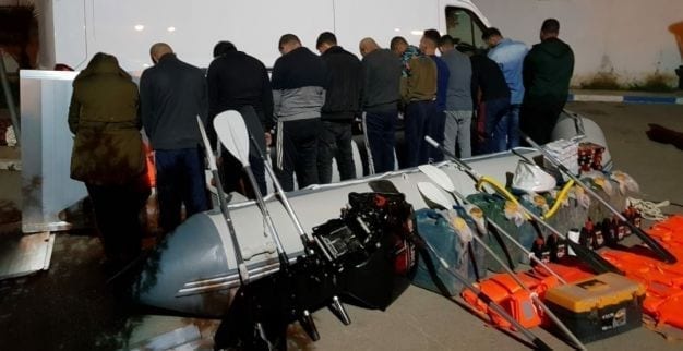 الناظور.. إيقاف ثلاثيني ينشط في تنظيم عمليات الهجرة السرية والاتجار بالبشر