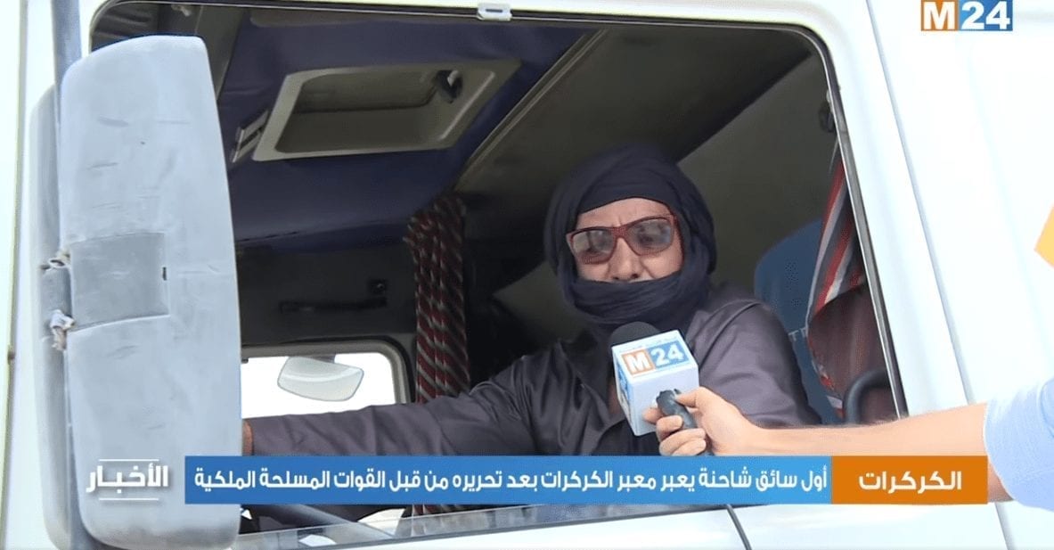 تأكيدا لما نشرته “le12 عربية”.. شاهد تصريح أول سائق شاحنة يعبر الكركرات بعد تنظيفها من الميليشيات