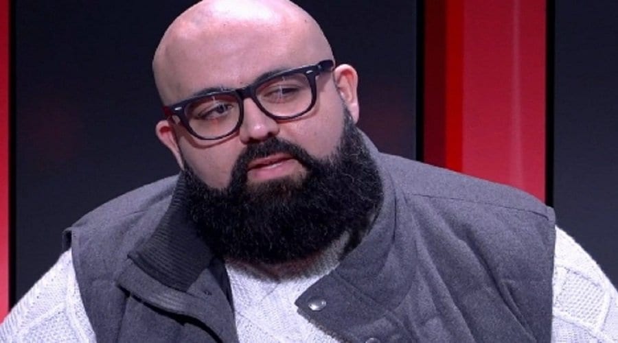 كورونا تتسلل لجسم المغني الشهير “البيع”