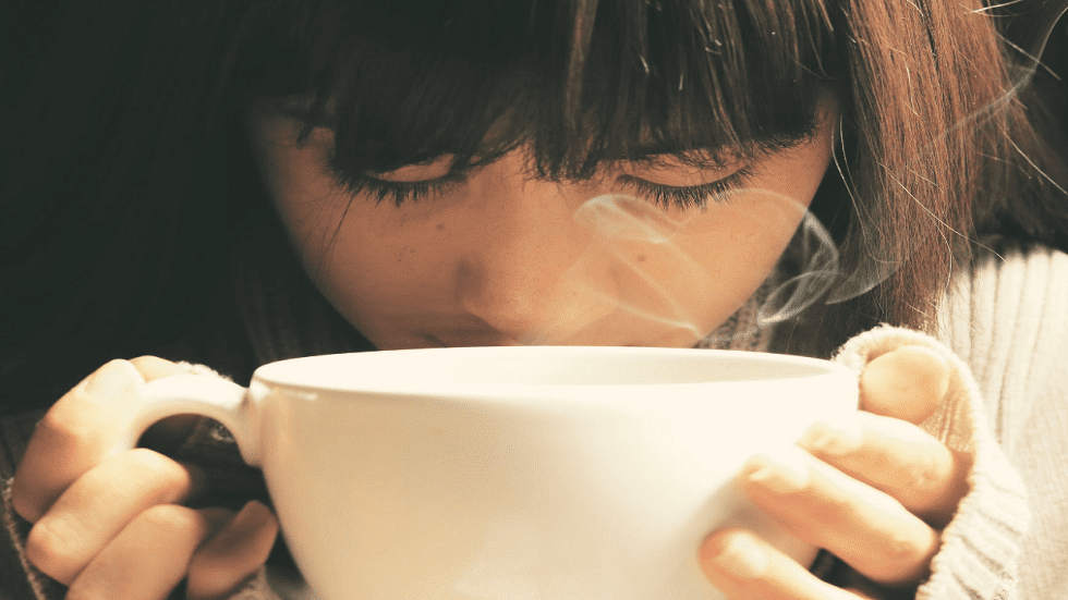 منها روائح ”مثيرة للاشمئزاز”.. هكذا يعانون الناجون من “كورونا”