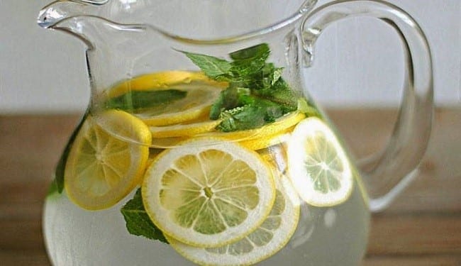 تعرفوا عليها.. 9 فوائد جديدة لعصير البقدونس بالليمون
