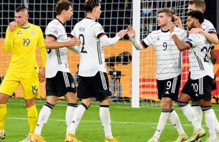 ألمانيا.. ترفض منح الأولوية للاعبين المحترفين في الحصول على لقاح كورونا
