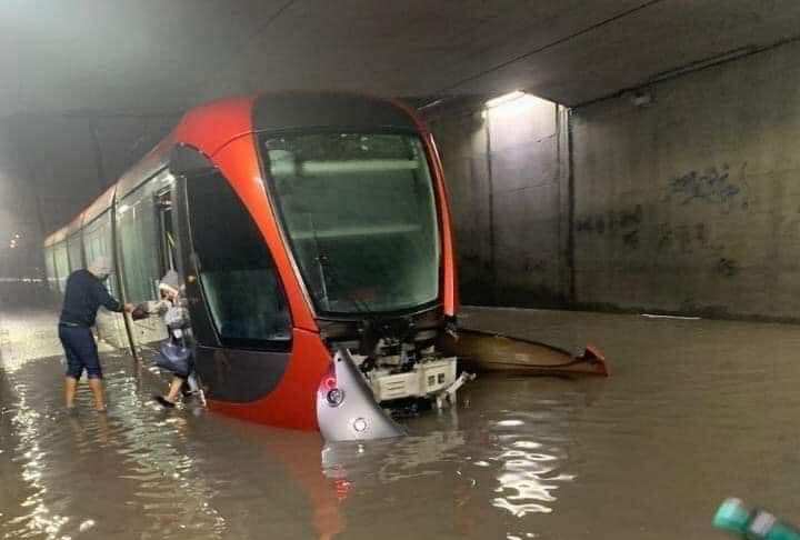 بعد غرق شوارع الدار البيضاء.. هذا ما قالته “ليديك” في أول خروج لها