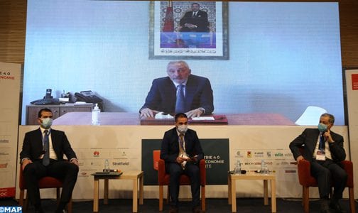 العلمي.. ثلث الصناعات القائمة تحولت إلى صناعة 4.0