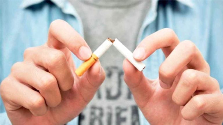 ردوا بالكم.. الإقلاع السريع عن التدخين يسبب هذه المخاطر للجسم