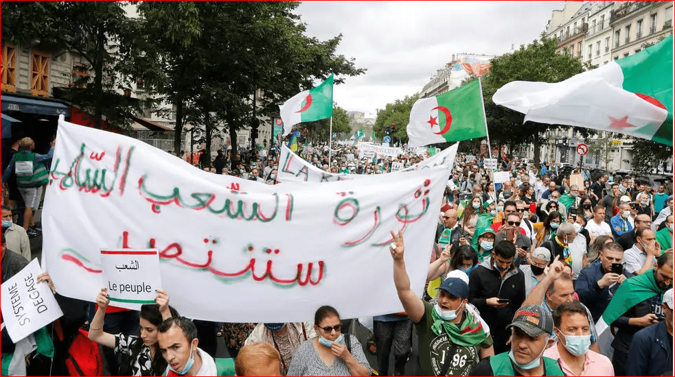 الجزائر.. الحراك نجح بالفعل رغم أن النظام العسكري ما يزال قائما