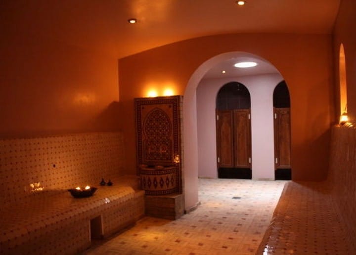 بعد القنيطرة.. حمامات الدار البيضاء تعود إلى العمل بعد سنة من التوقف