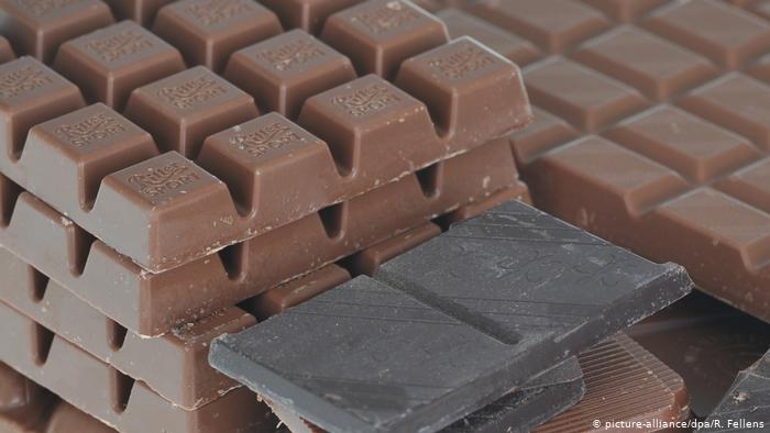 منها الشوكولاتة.. دراسة حديثة تحدد أطعمة تساعد في مقاومة كورونا