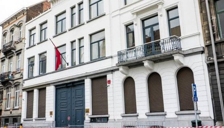 الحكومة الهولندية تُدين إقتحام قنصليتين مغربيتين وتتوعد بمعاقبة المتورطين