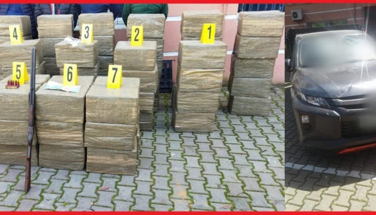 القنيطرة.. “الديستي” تقود “لابيجي” إلى إعتقال 4 أشخاص وحجز أزيد من طنين من ‘الحشيش” وبندقية