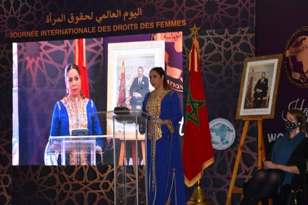 بوشارب.. المرأة المغربية تشارك بشكل نشيط وفعال في تدبير الأزمة الصحية