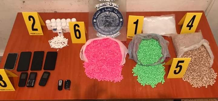 الناظور.. إجهاض عملية لترويج كمية كبيرة من “القرقوبي” و”الكوكايين”