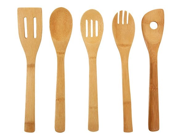 ها علاش.. يجب استعمال ملاعق الخشب في طهو الطعام 