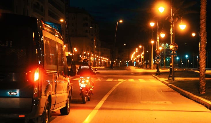 واش كورونا تتخرج غيرْ بالليل؟!.. البروفيسور عز الدين الإبراهيمي يجيب