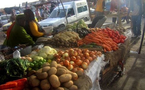 سير ع الله.. موريتانيا تتراجع عن قرار منع استيراد الطماطم المغربية