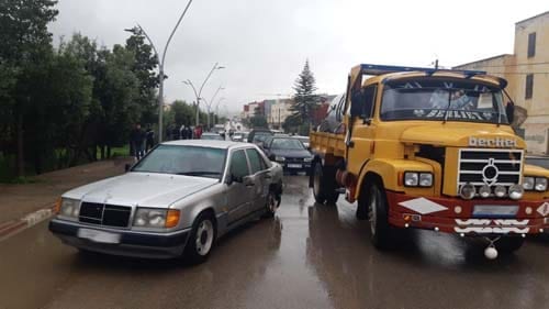 الناظور.. اصطدامات بين أربع سيارات بسبب رداءة أحوال الطقس (صور)