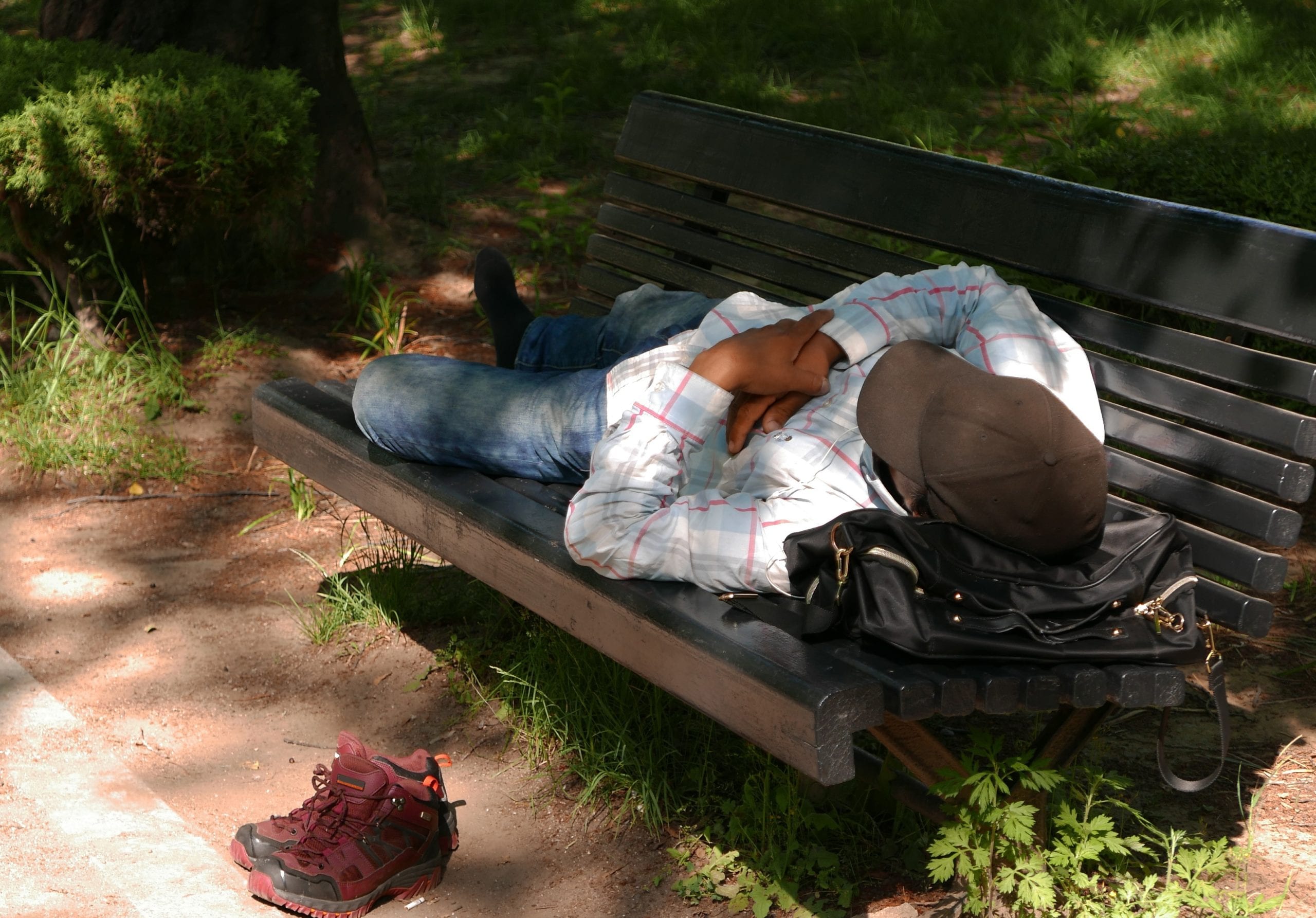 اضطراب مواعيد النوم في رمضان.. سهر وسمر لا يمران دون تأثير على صحة ومزاج الصائمين