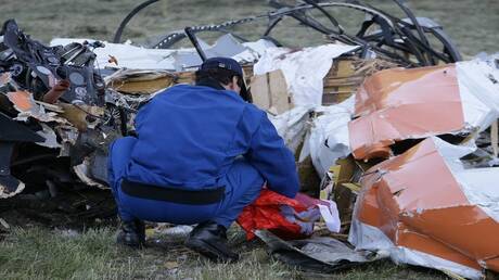 فرنسا.. مقتل أربعة أشخاص في تحطم طائرة شرق باريس