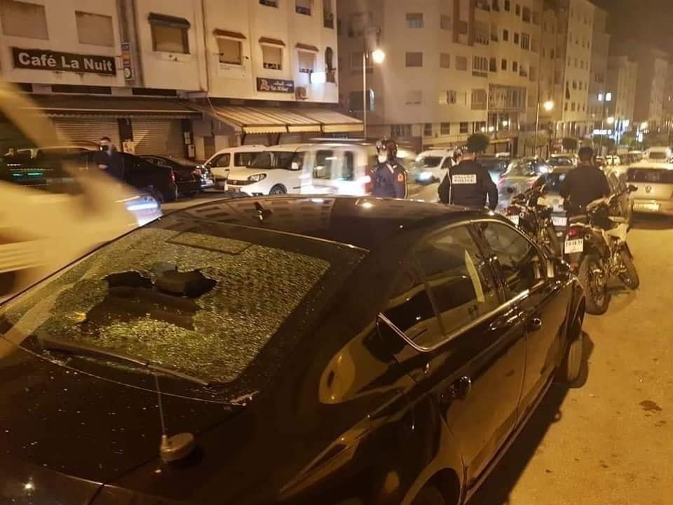 طنجة.. تكسير السيارات بالشارع العام وخرق حالة الطوارئ يجُر أربعة شبان إلى الإعتقال