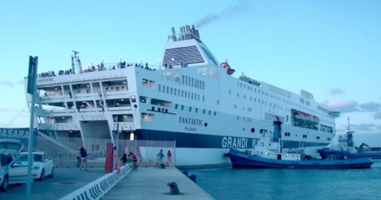 سفارة فرنسا تنظم رحلة بحرية من ميناء طنجة المتوسط لإجلاء العالقين 