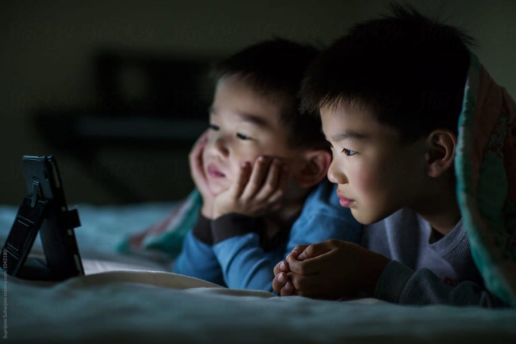 سهر الأطفال.. يبطئ النمو ويفقد التركيز