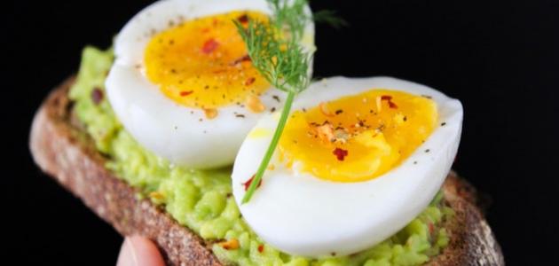 منها البيض.. سبعة أطعمة غير متوقعة تسبب الطفح الجلدي