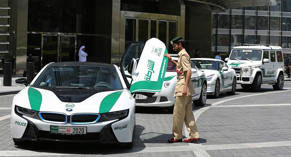 شرطة دبي تلقي القبض على الجزائري “الشبح” أخطر رئيس مافيا مبحوث عنه دوليا