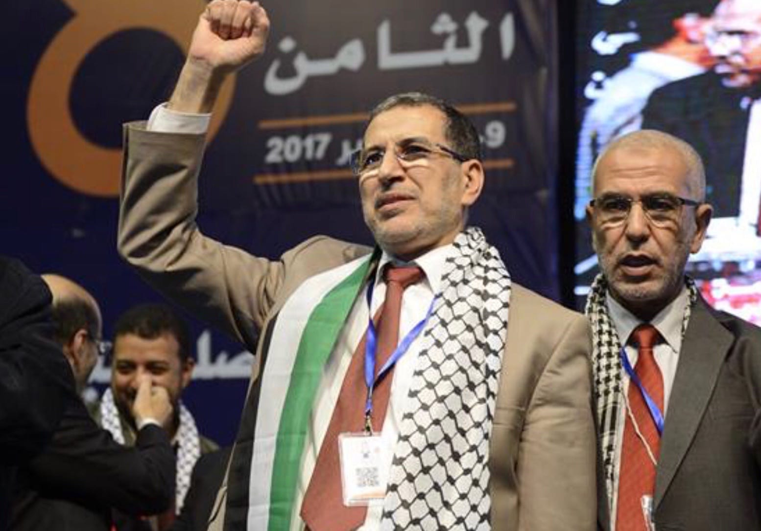 البارح سينيتي عْلى التطبيع ودابا بقاو فيكْ.. نشطاء ينتقدون “ازدواجية” تعاطي العثماني و”متاجرته” بالقضية الفلسطينية