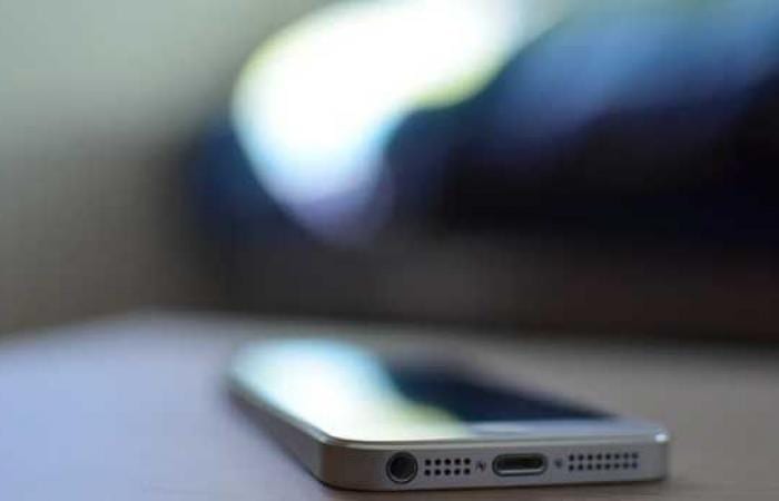 تعرفوا إليها.. التطبيقات التي تستنزف بطارية هاتفك الذكي أكثر من غيرها