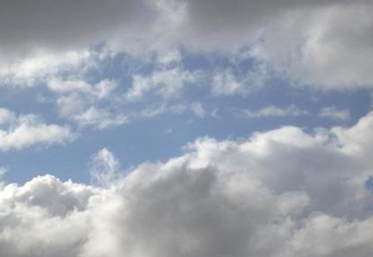 الأرصاد الجوية.. سحب منخفضة مع نزول زخات مطرية في توقعات الثلاثاء