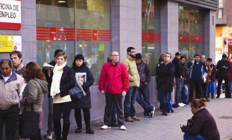 إسبانيا.. حوالي أربعة ملايين عاطل عن العمل مع نهاية أبريل الماضي
