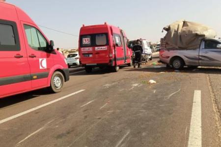 إصابات اثنين منهم بليغة.. 9 مصابين حتى الآن في انقلاب “بيكوب” بأزيلال