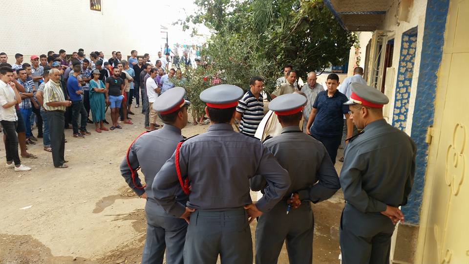 ياربي السلامة.. مختل عقلي يقتل زوجة أخيه بواسطة “شاقور” بآسفي