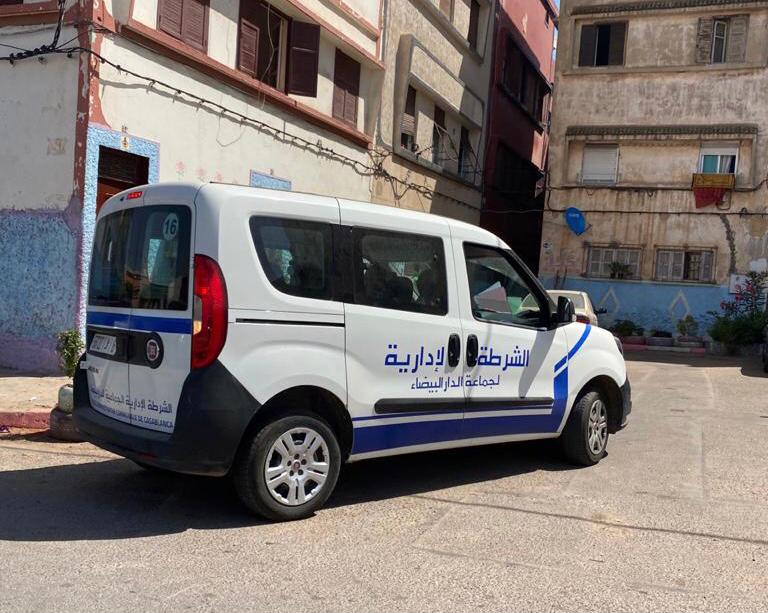 رئيس مقاطعة عين الشق يستعمل سلاح “الشرطة الإدارية” و ضباط الحالة المدنية للدعاية الانتخابية والانتقام من خصومه السياسيين