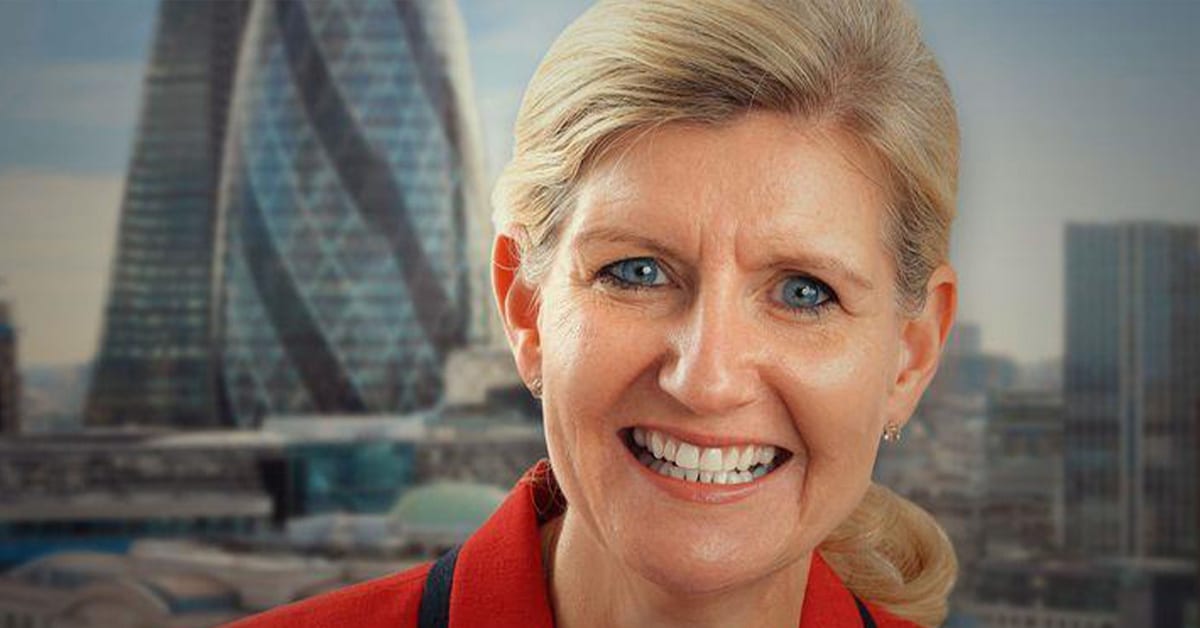 رسميا.. ديبي هيويت أول امرأة تتولى رئاسة الاتحاد الإنجليزي