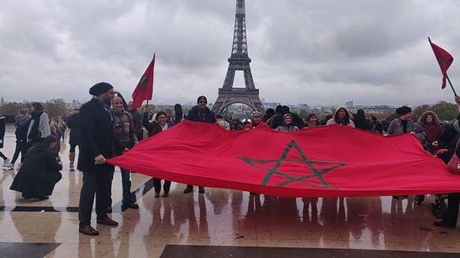 الجالية المغربية بفرنسا تشيد بالالتفاتة الملكية الكريمة لتسهيل عودتها إلى الوطن