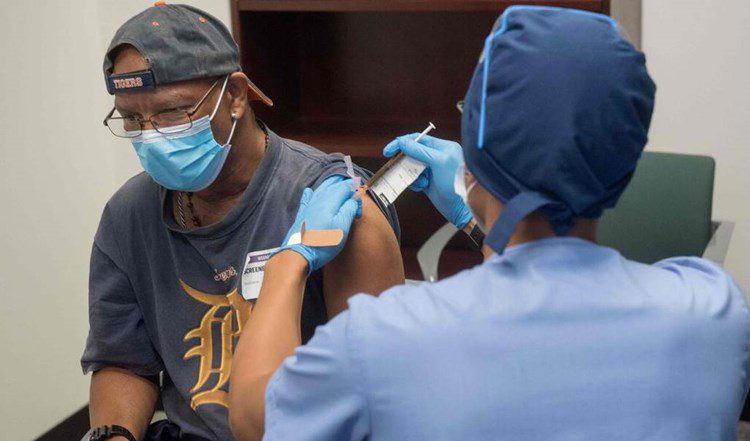 هذا اللقاح ضعيف الفعالية ضد متحور “دلتا”