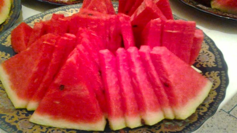 منها تعزيز الرغبة الجنسية.. فوائد “غريبة” لقشور “الدلاح” لن تخطر لكن على البال