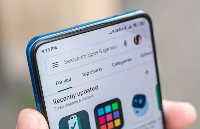 ردوا بالكم.. تطبيقات في “أندرويد” تسرق كلمات مرور “فيسبوك