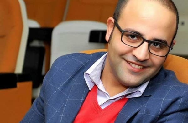 في مواجهة مع عبث التواصل الاجتماعي